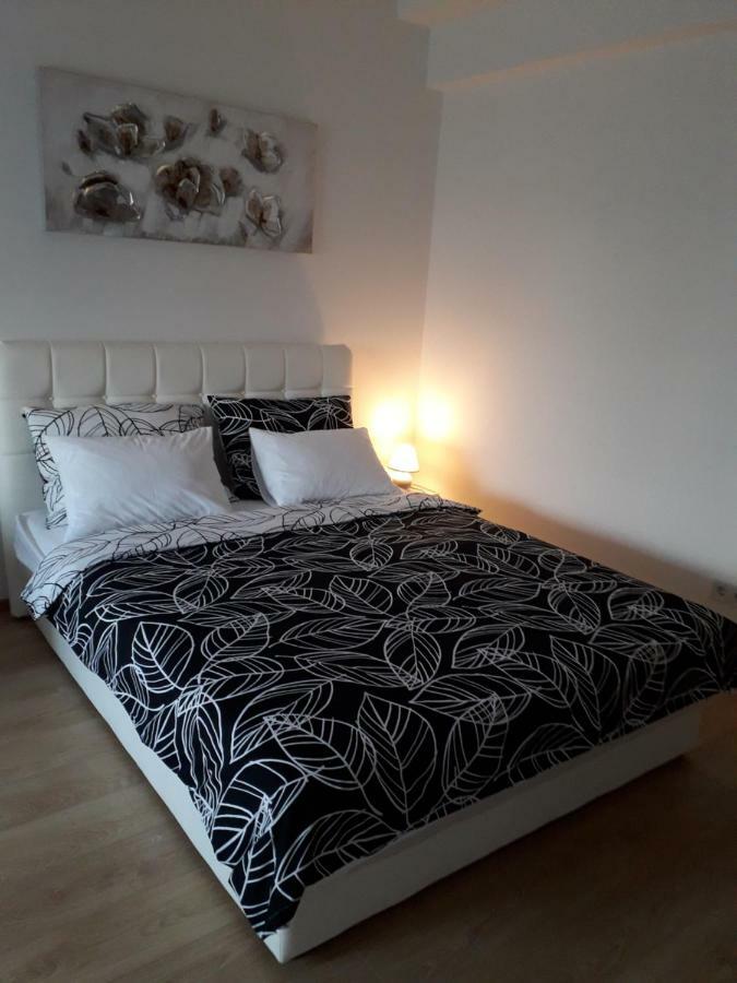 Apartman Mmvg Studio Zagreb Airport Velika Gorica Exteriör bild