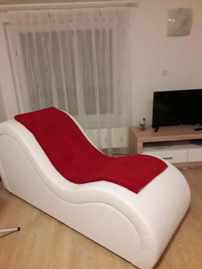Apartman Mmvg Studio Zagreb Airport Velika Gorica Exteriör bild